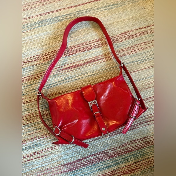 NWOT PRINCESS POLLY “Anatolius Shoulder Bag” in red! - Picture 2 of 7
